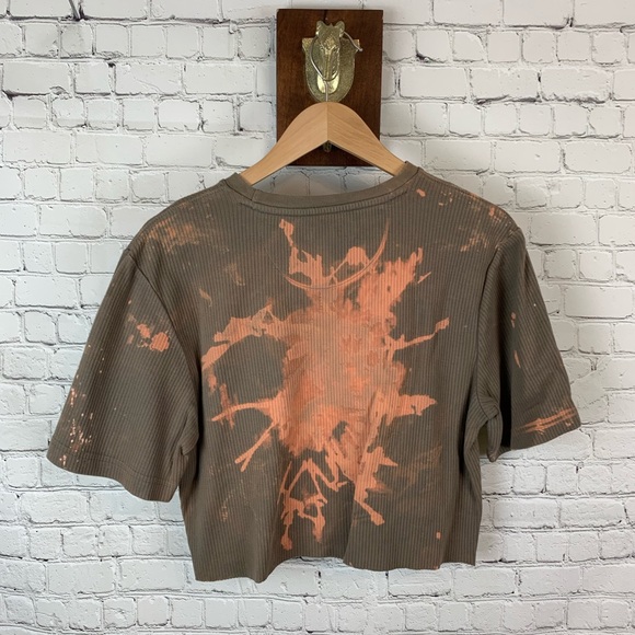 The beauty of the heavens crop top - Picture 2 of 3